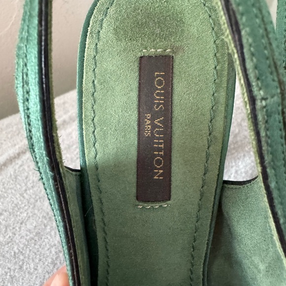 Louis Vuitton Green Satin Slingback Pumps with Black Lace - Picture 6 of 12